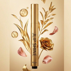 Glossy lip plumper for hydration